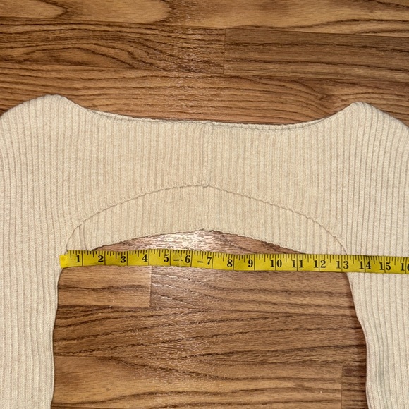 Danielle Guizio Cashmere Wool Blend Knit SHRUG ONLY Size Medium Oatmeal Colorway - Picture 6 of 9